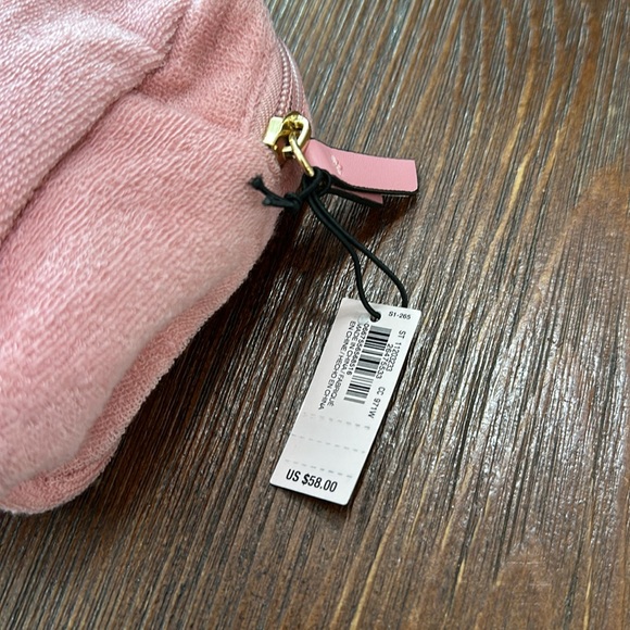 NEW VS Pink Set - Picture 2 of 2